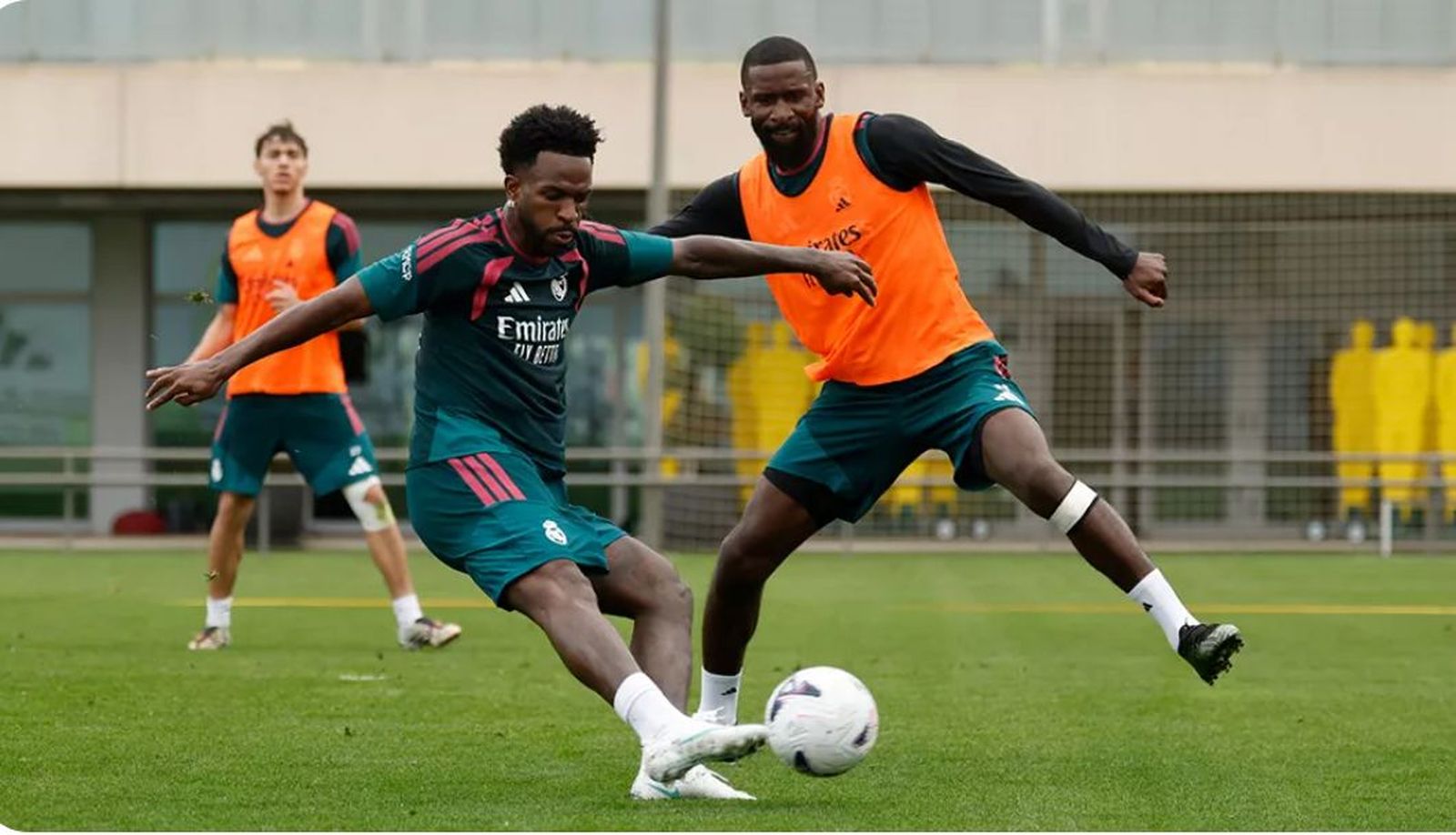 Vinícius y otros internacionales regresan a Valdebebas para incorporarse al grupo