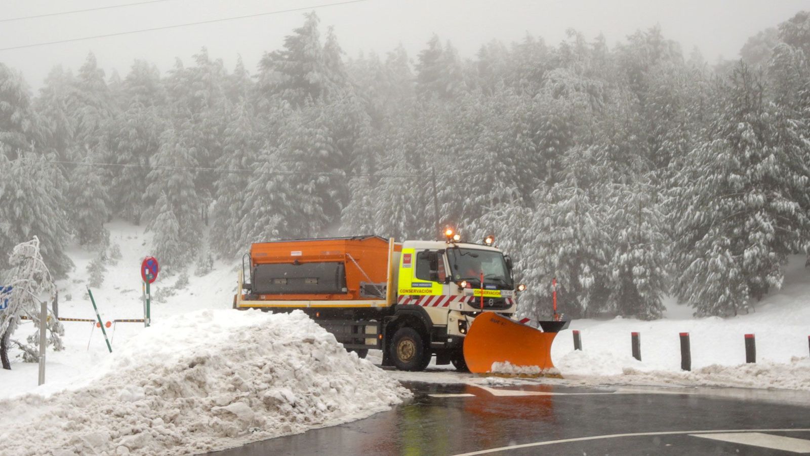 Dispositivo sin precedentes contra el frío y la nieve en Madrid ante la llegada de Filomena