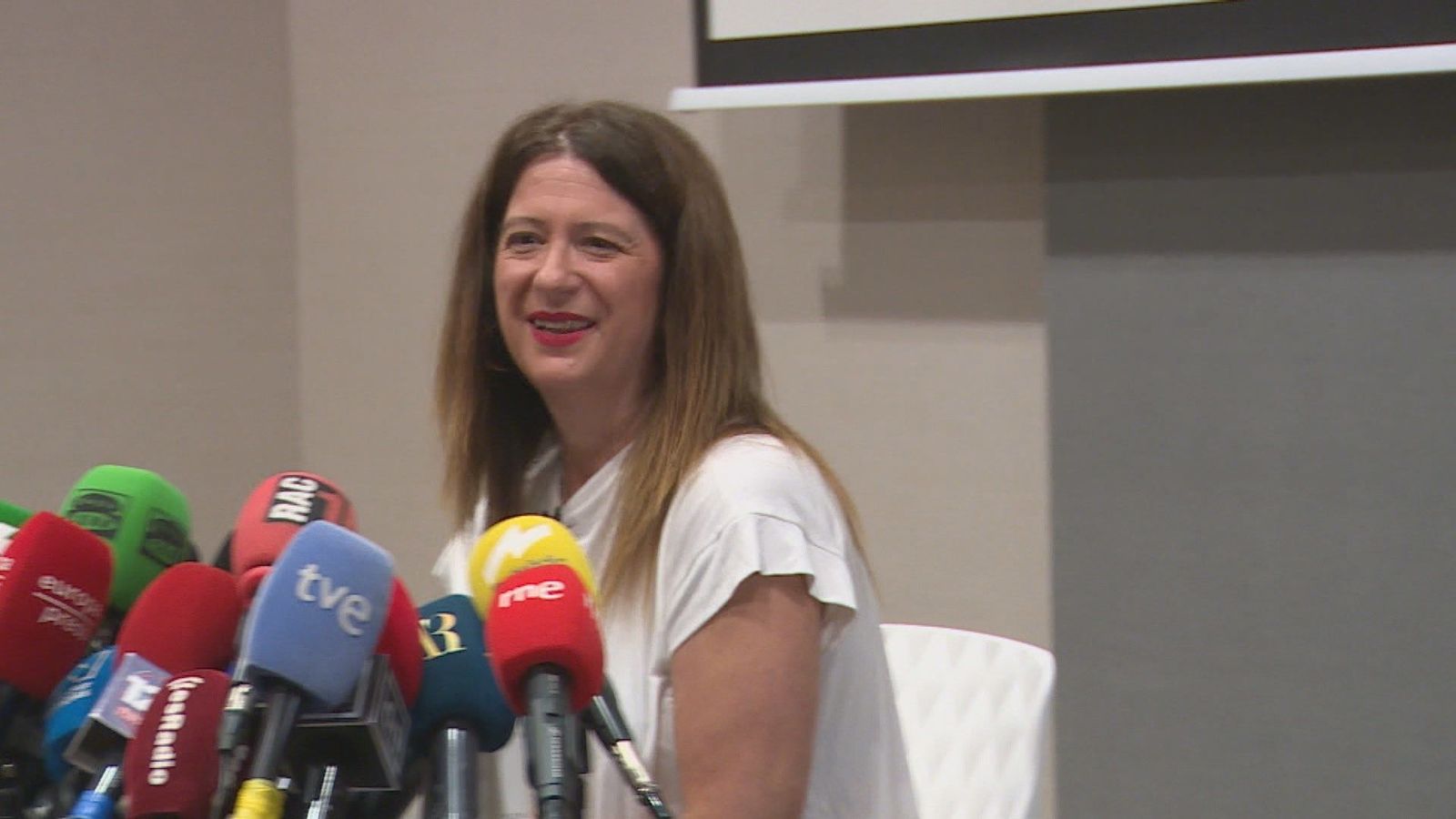 Leire Díez pide protección a Interior porque dice recibir amenazas de muerte por WhatsApp