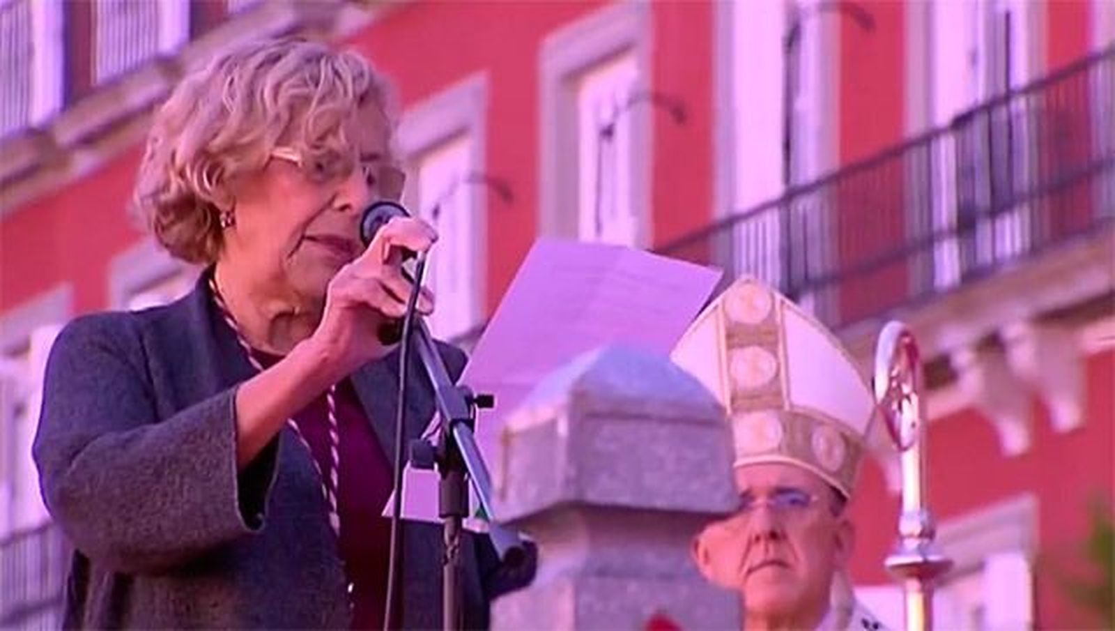 Carmena renueva votos para que en Madrid no se huya del sufrimiento del otro