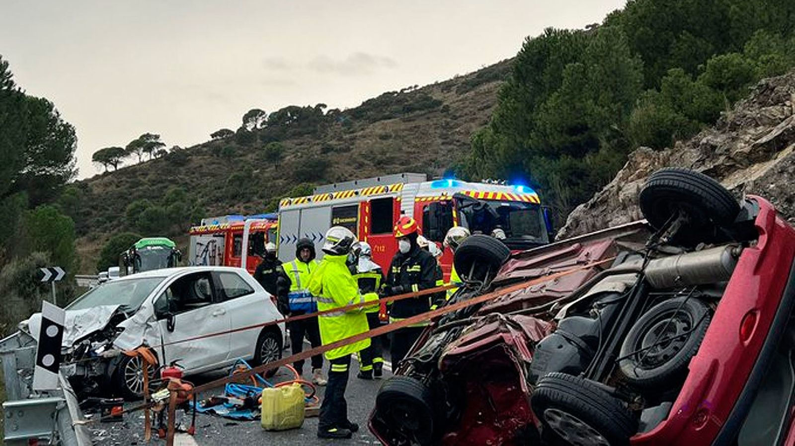 Un mujer muerta y tres heridos en una colisión frontal en Navas del Rey