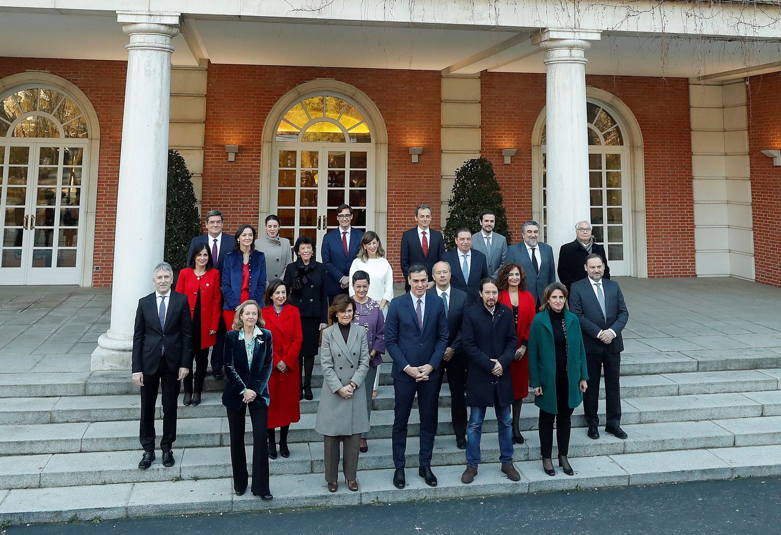 Foto de familia del primer Consejo de Ministros de 2020