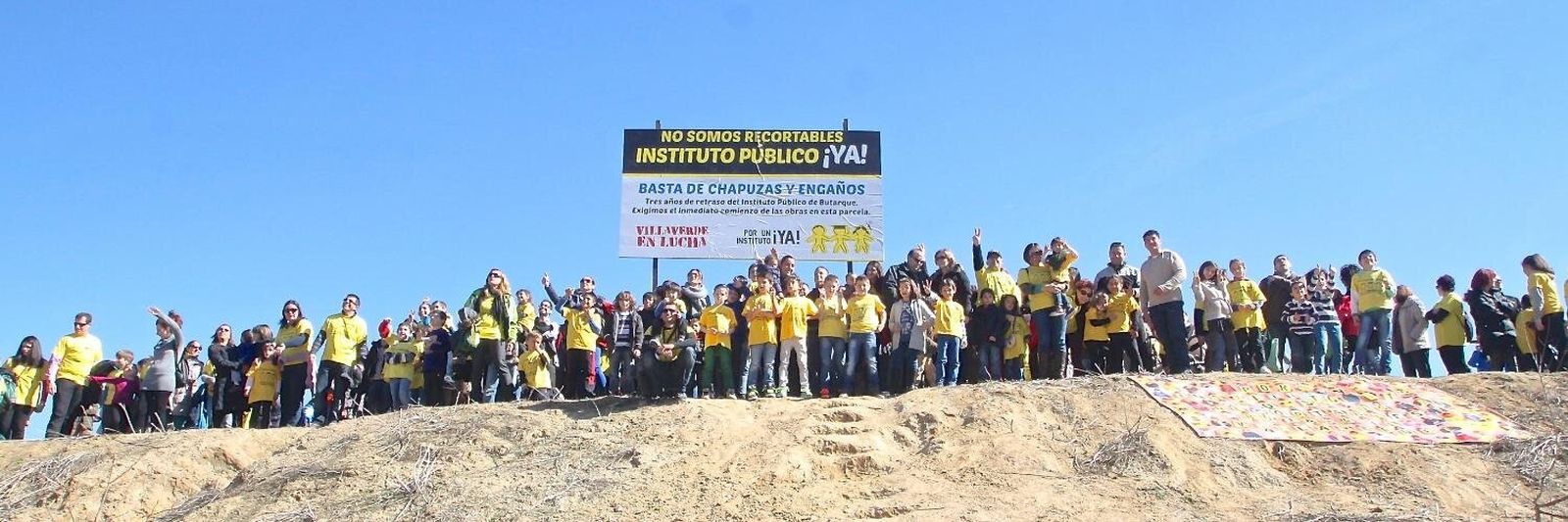 Protesta vecinal para pedir el Instituto en Butarque, Villaverde