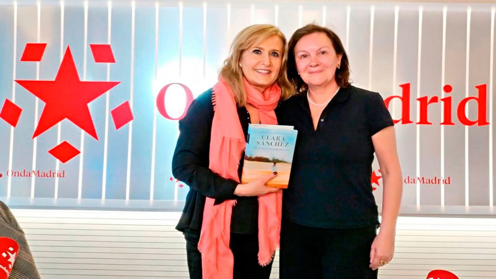 Nieves Herrero con Clara Sánchez