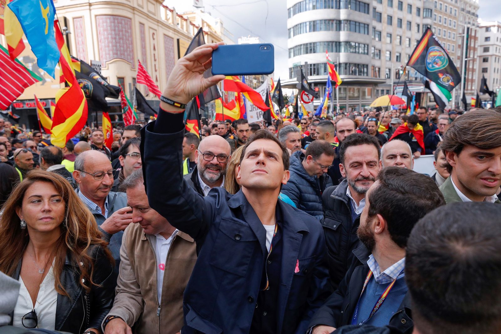 Rivera insta a Sánchez aplicar "ya" el 155 en Cataluña