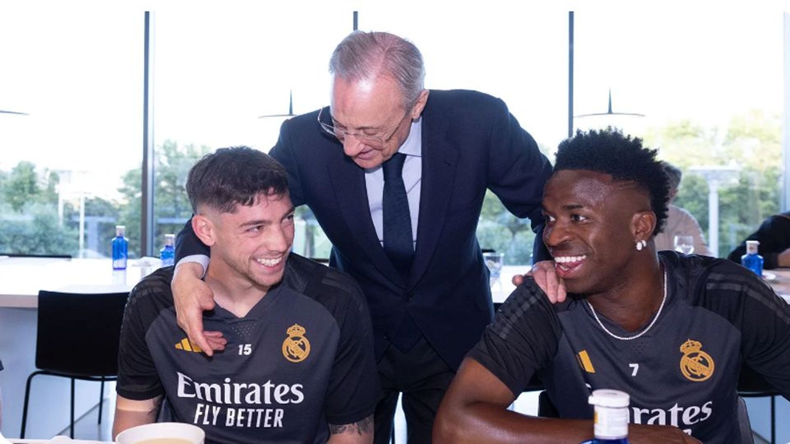 El presidente, con el Real Madrid antes del decisivo partido contra el Bayern