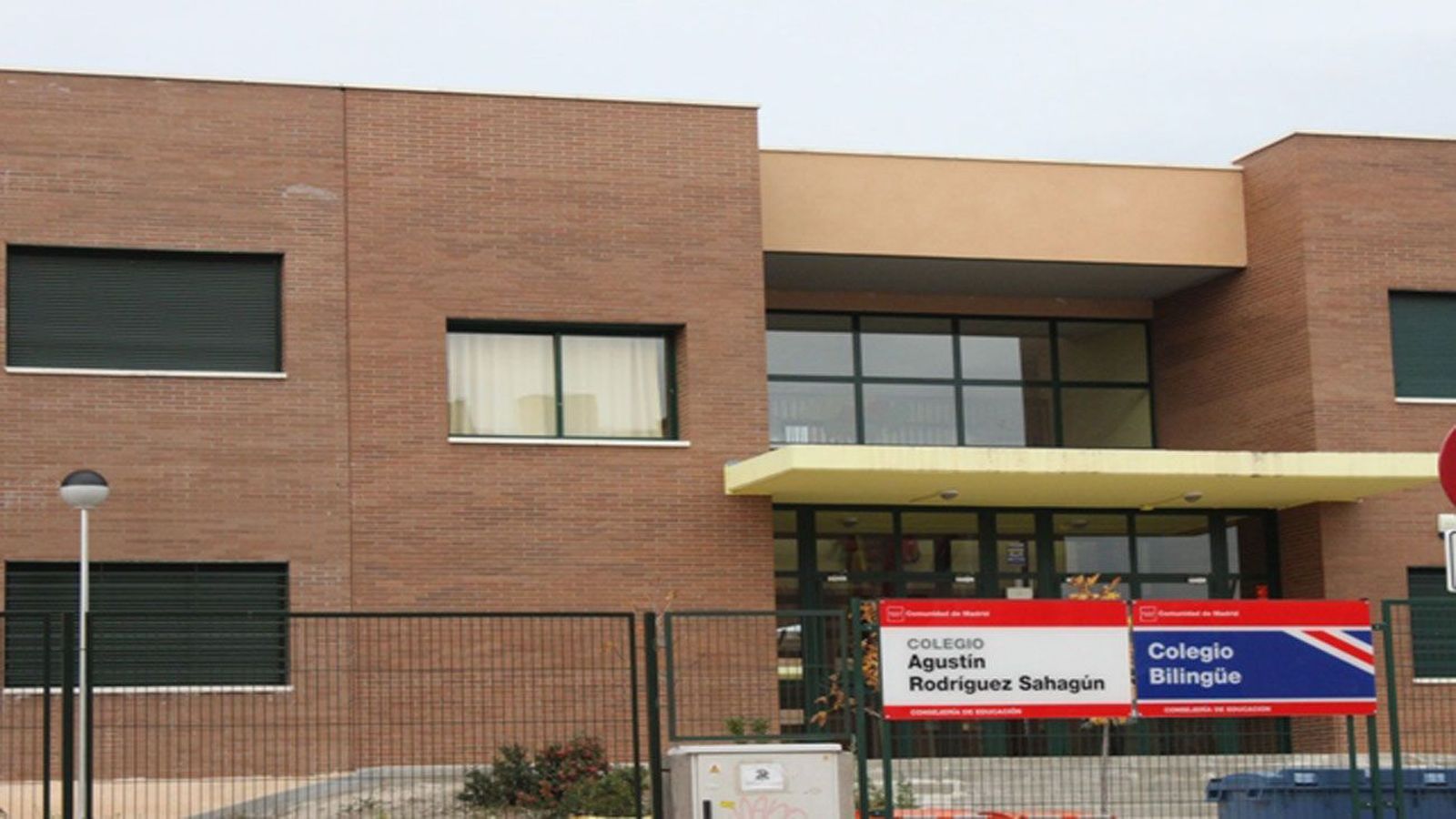 Robo de madrugada en un colegio del Ensanche de Vallecas