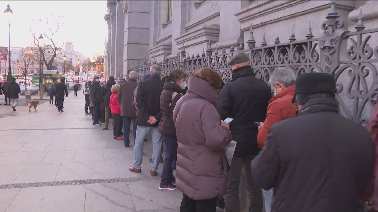Furor por las Letras del Tesoro: "Los bancos no dan nada por nuestros ahorros"