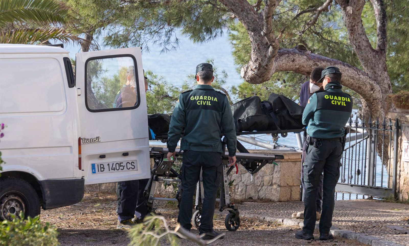 Muere ahogada una mujer que nadaba en una playa de Mallorca