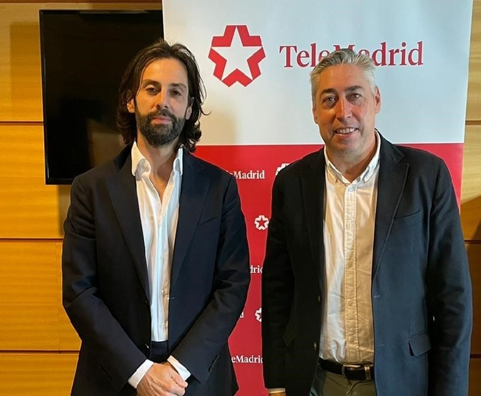 Carlos D´Ursi, presidente de AMA, y Ramón Camblor, director de Antena de RTVM
