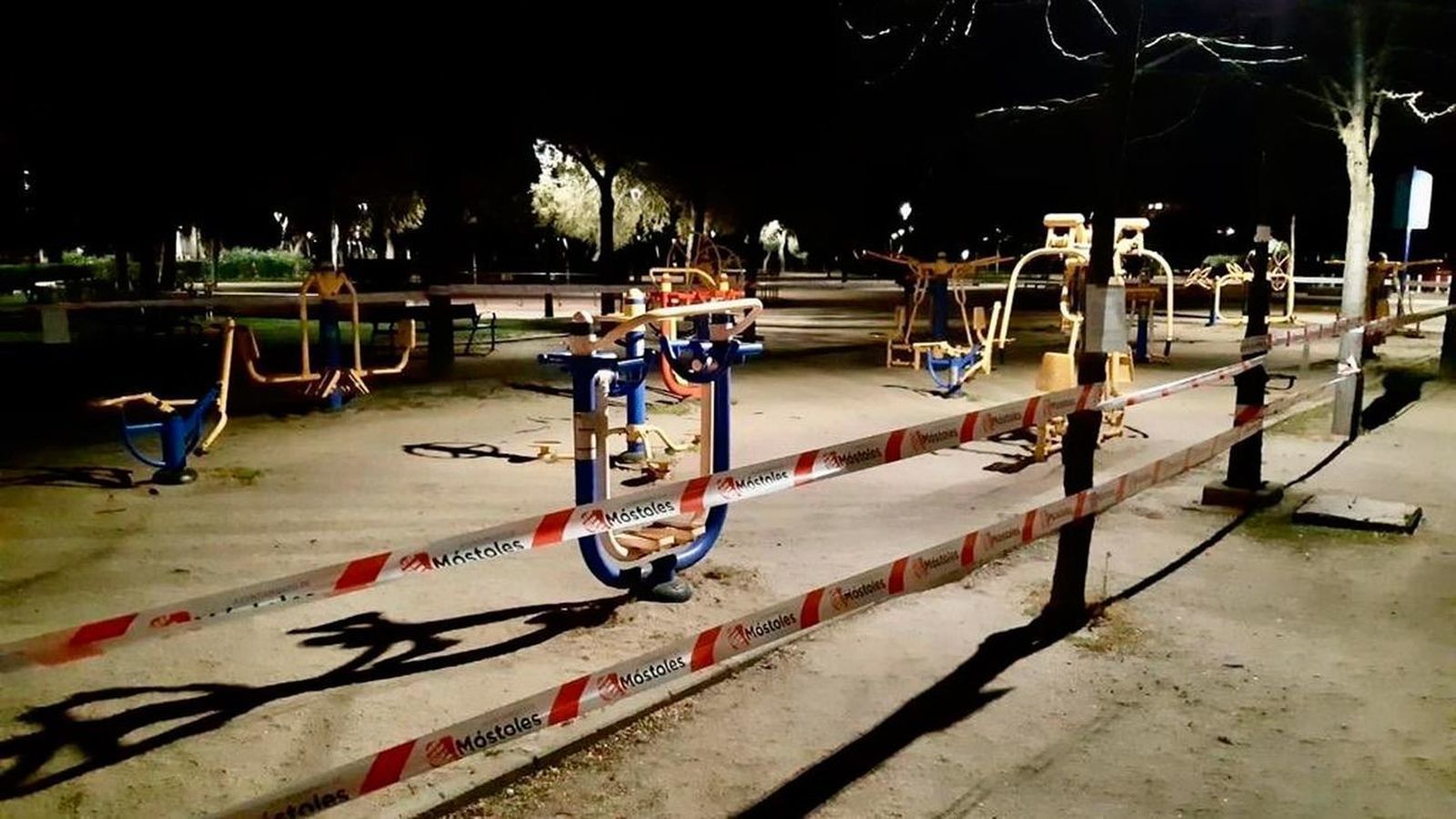 Los vecinos de Guadarrama recogen firmas para que reabran los parques infantiles
