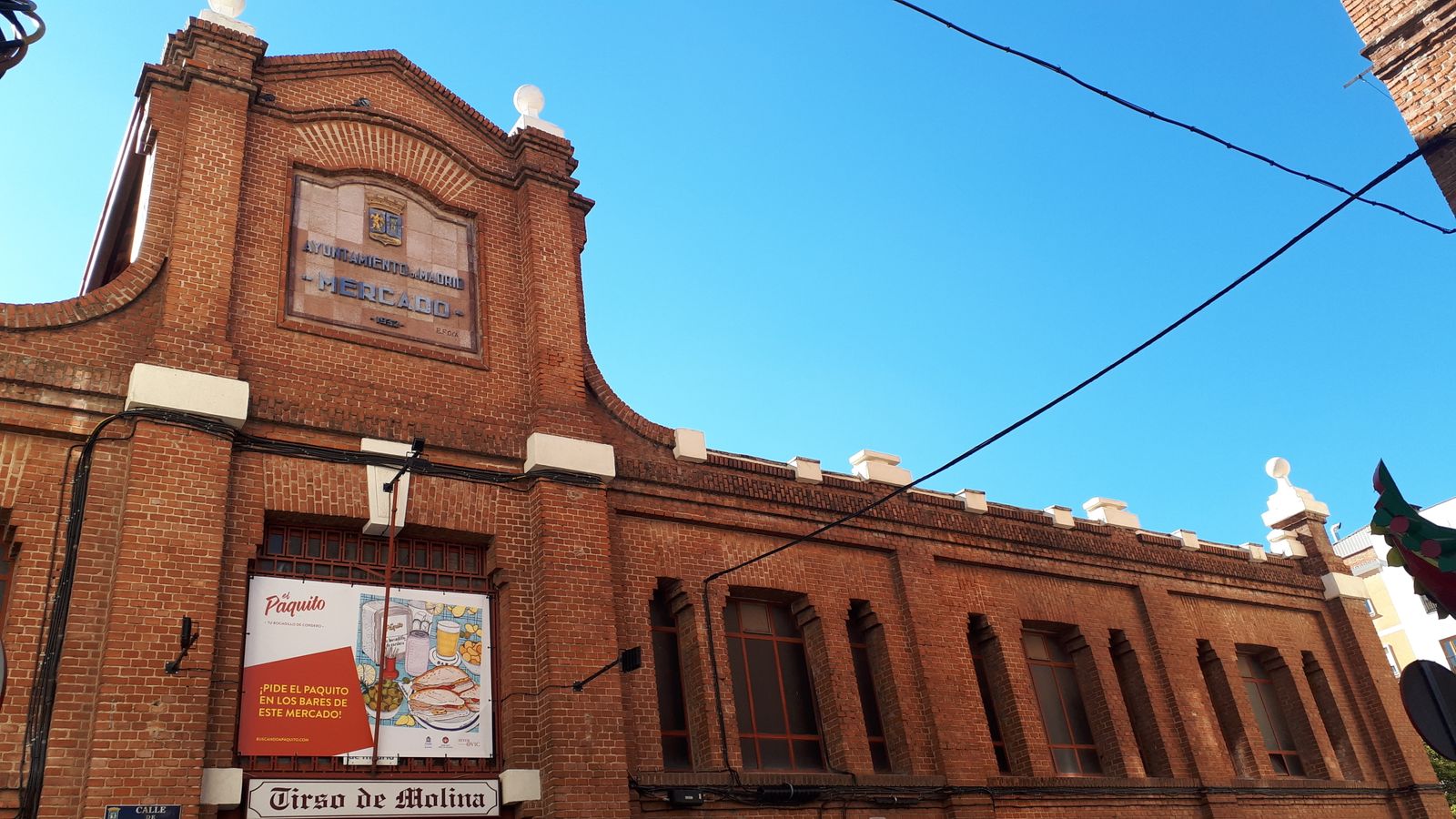 Exterior del Mercado Tirso de Molina