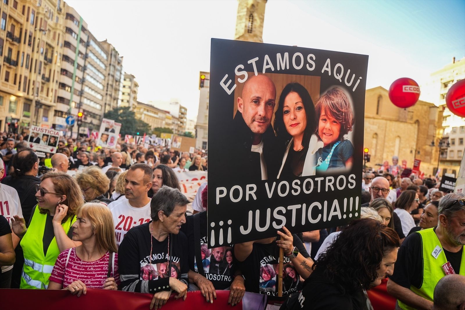 Manifestación en Valencia contra Mazón al año de la dana