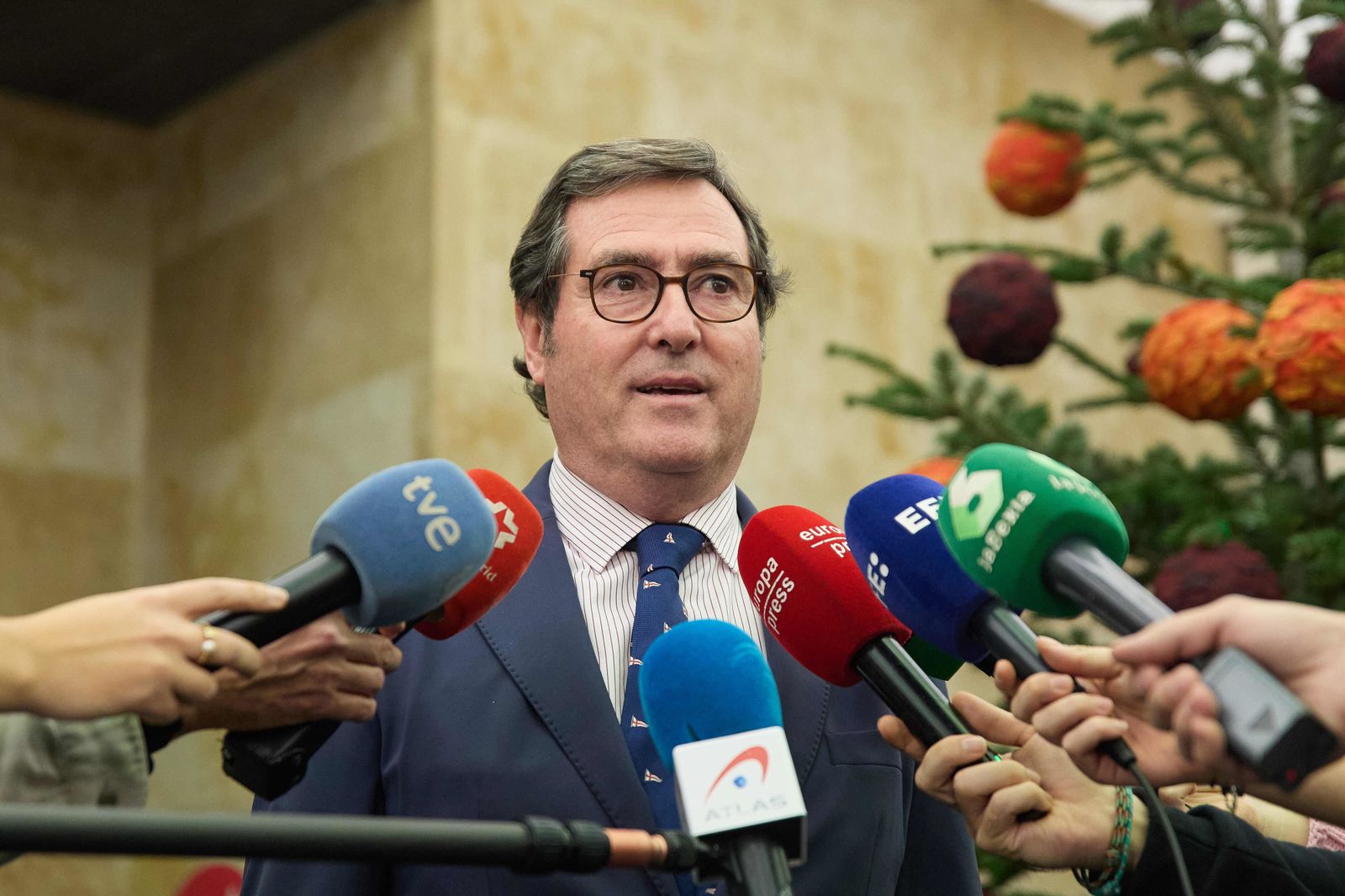 Garamendi responde sobre el SMI