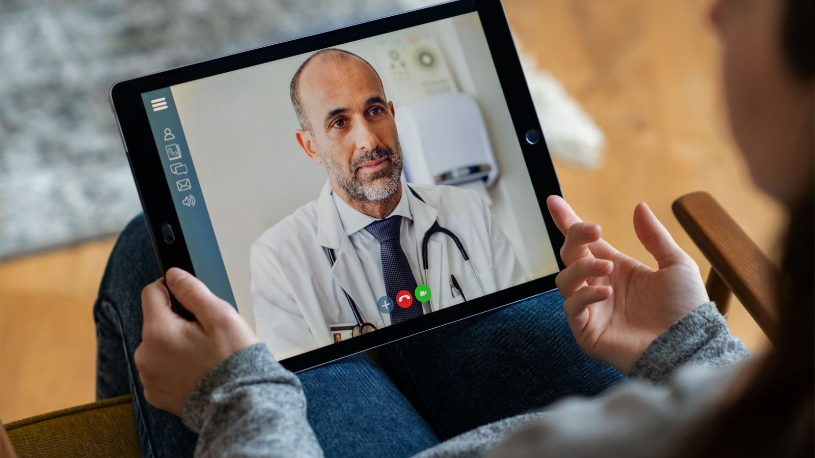 Las videoconsultas llegan a los hospitales madrileños