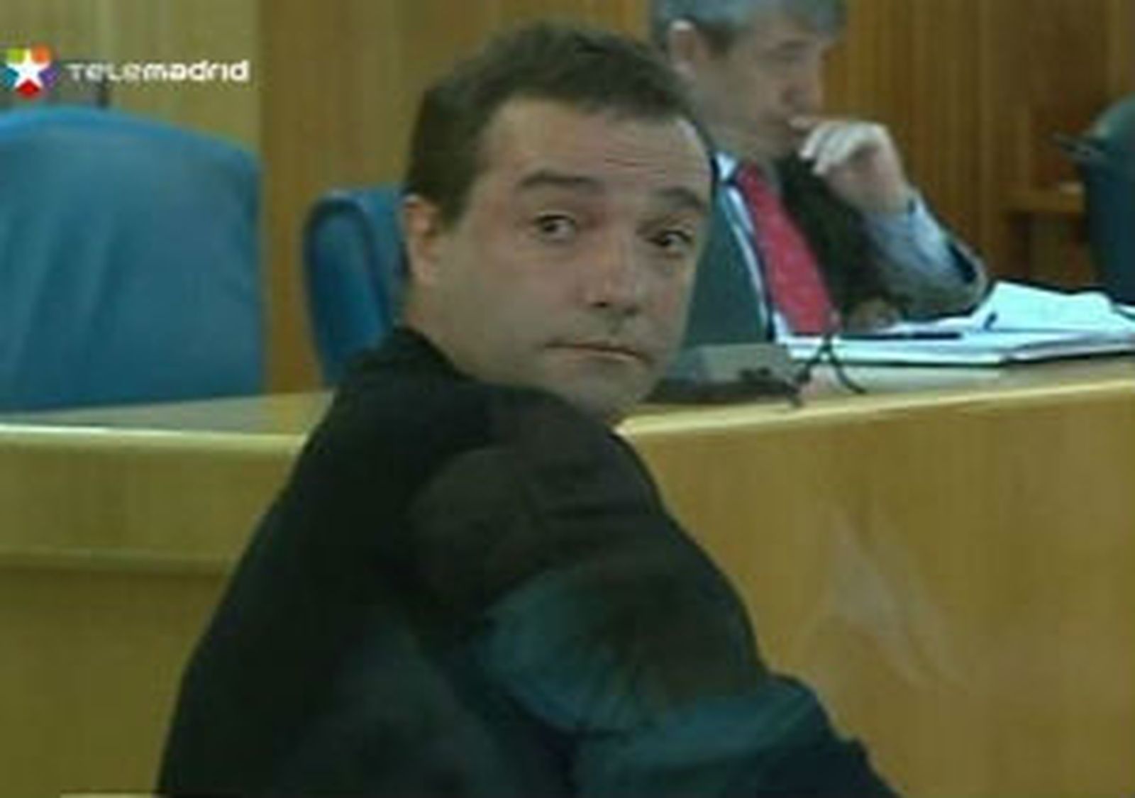 El etarra detenido en un tren en 2010 ocultaba  balas en los calzoncillos y 5.000 euros en los pies