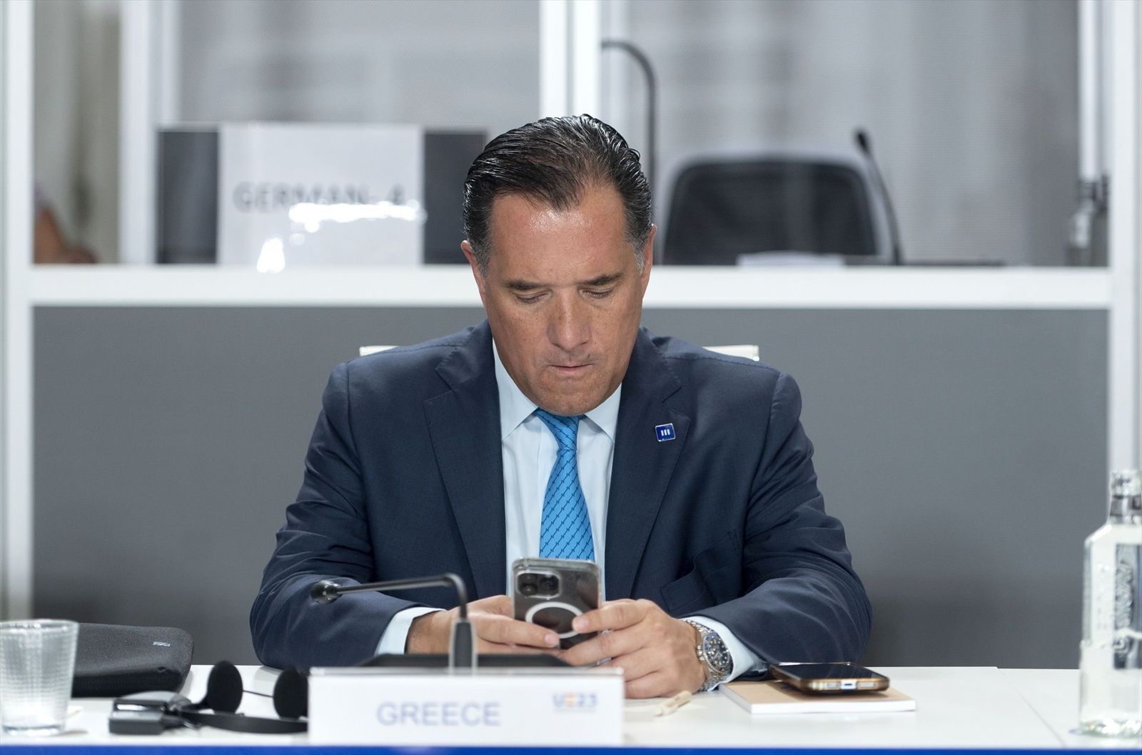 El ministro de Trabajo griego arremete contra Yolanda Díaz por criticar la reforma laboral en Grecia