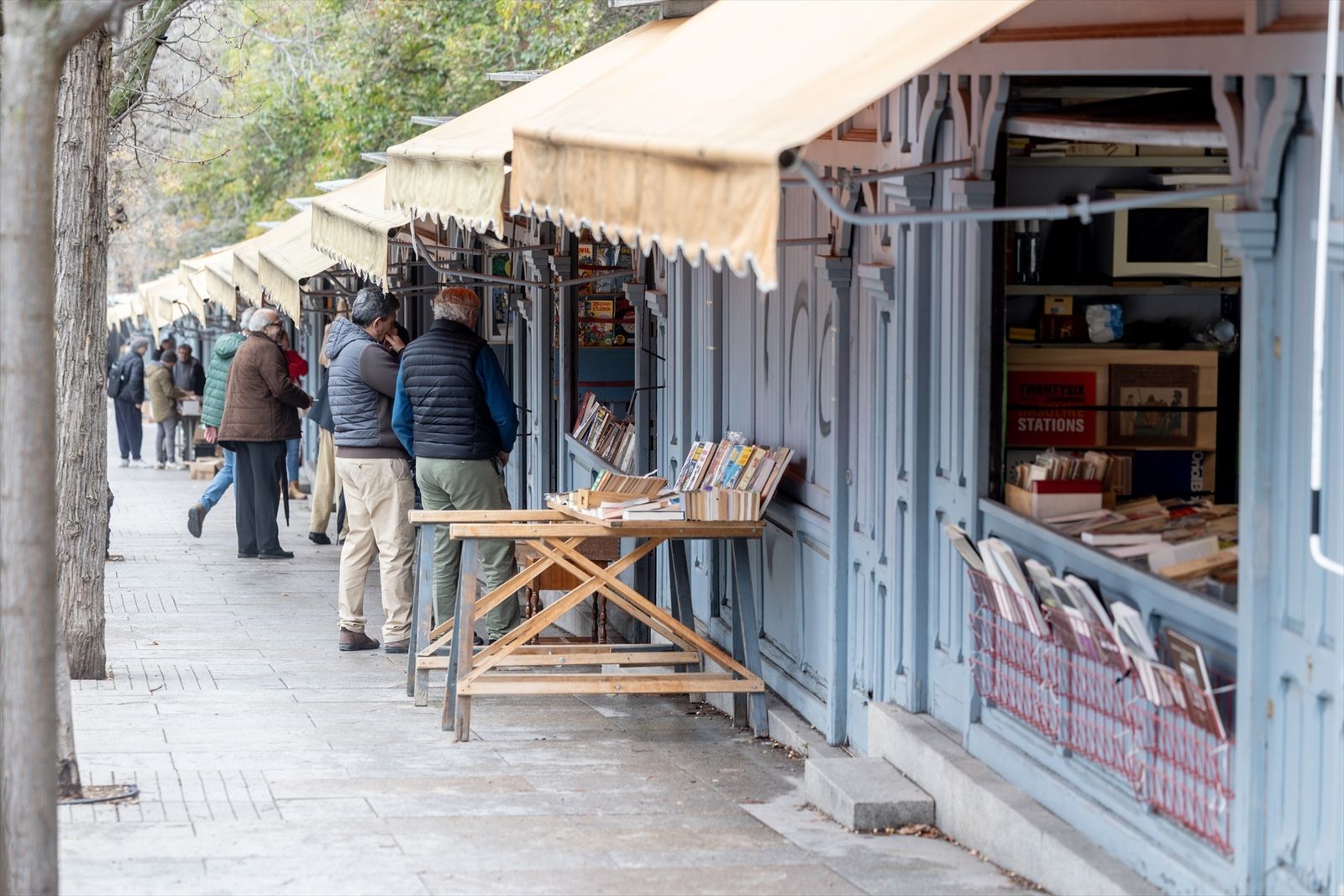 Puestos de la Feria de libros de la Cuesta de Moyano
