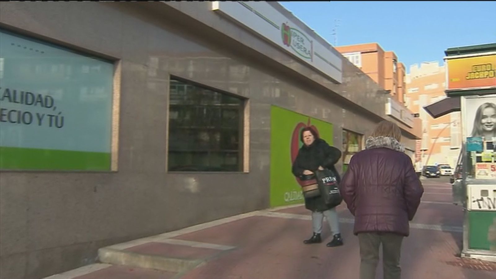 Lugar donde se produjo el apuñalamiento de una mujer en Parla