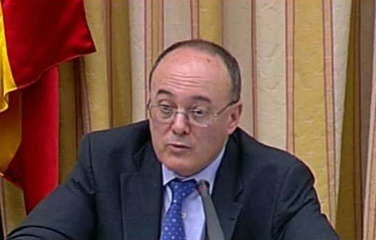 Banco de España propone contratar por debajo del salario mínimo