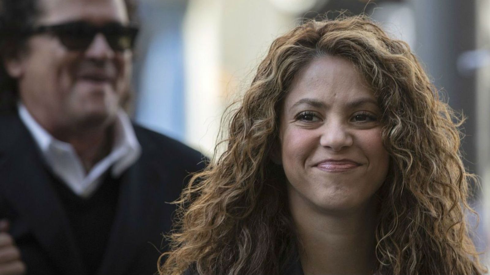 Shakira niega al juez que haya cometido fraude