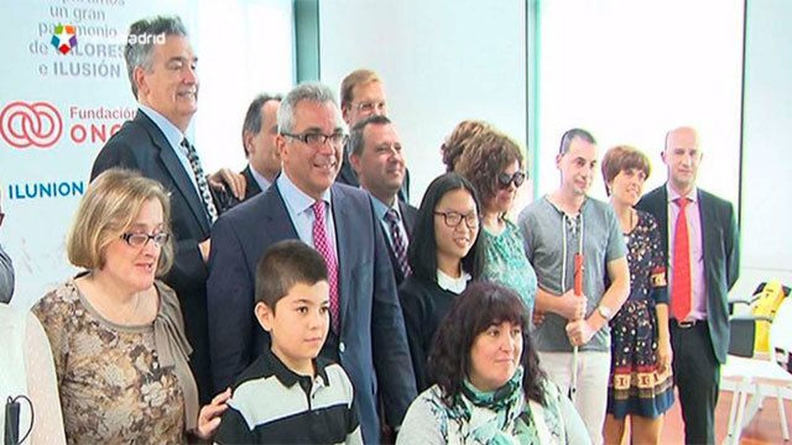 Comunidad y ONCE destacan el papel de las familias en la integración de los ciegos