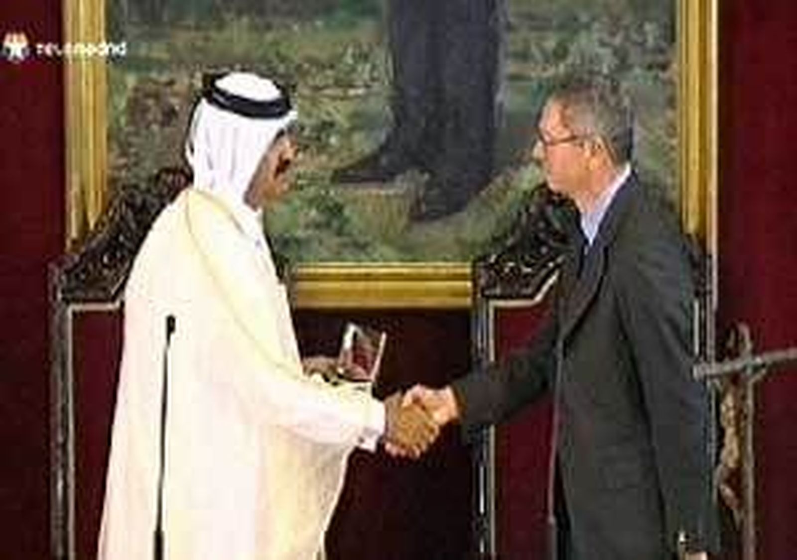 Gallardón dice al emir de Catar que Madrid está "abierta a la inversión extranjera"