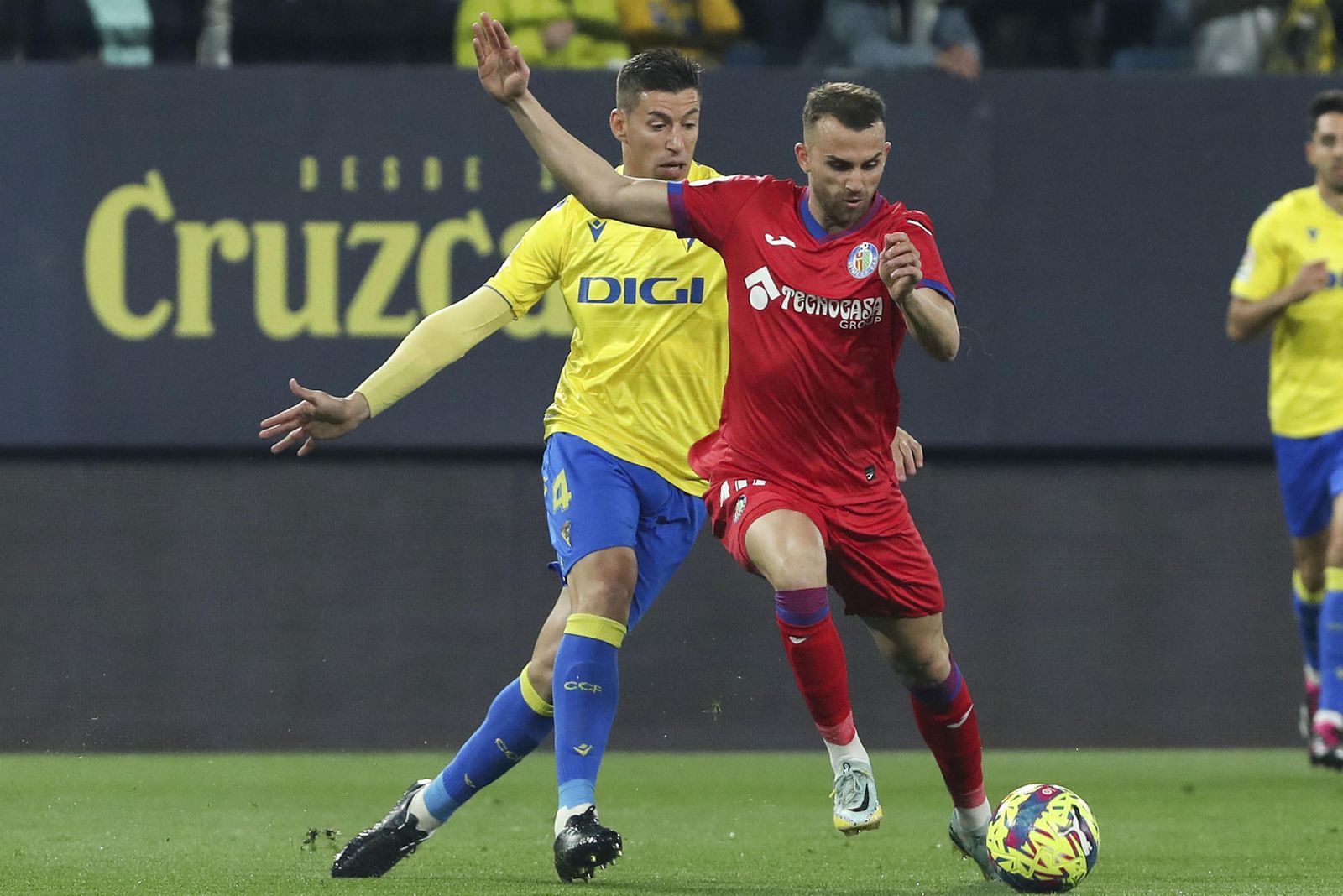 Borja Mayoral ante el Cádiz