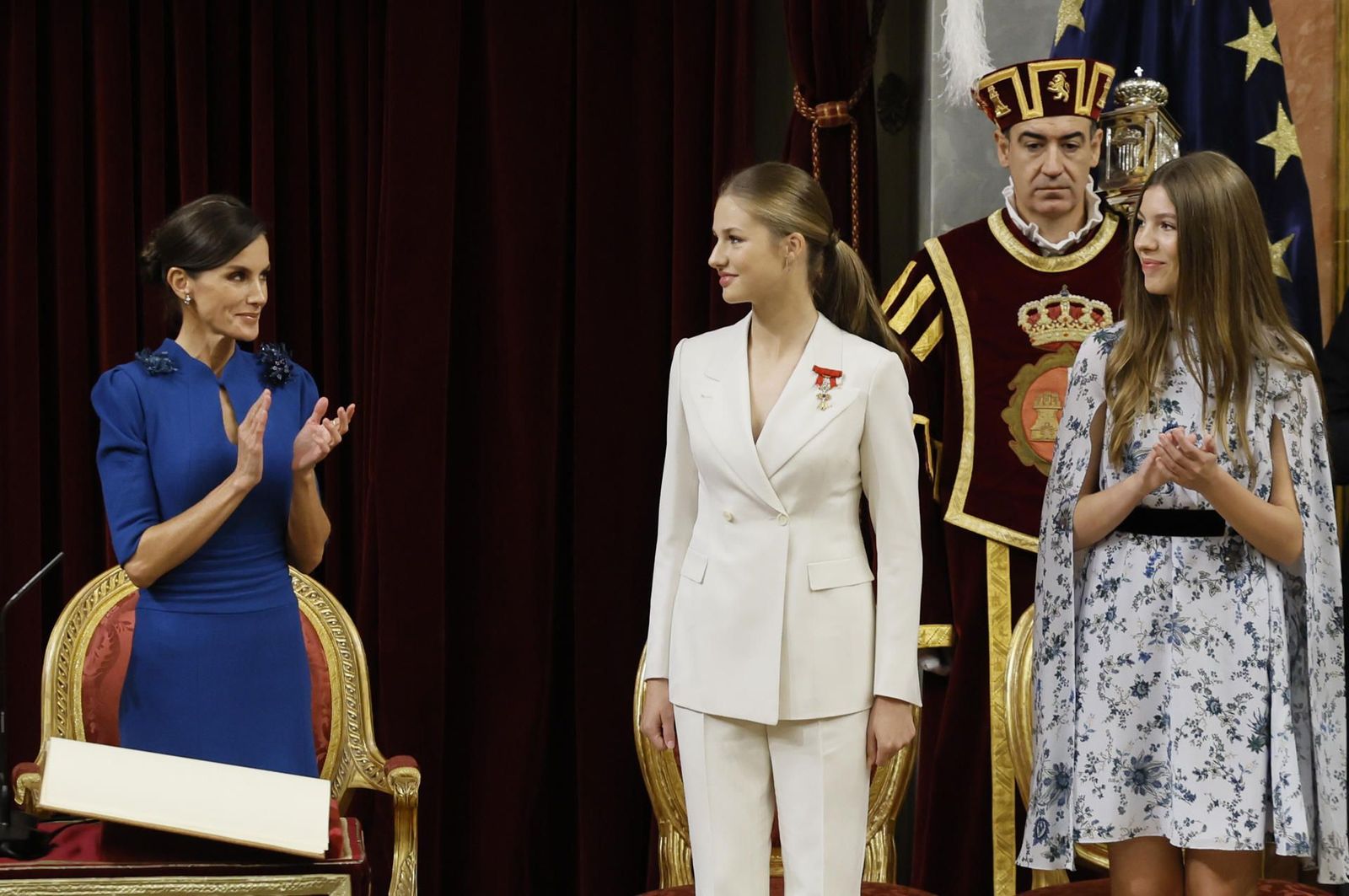 Los gestos y detalles de la jura de la Constitución de la Princesa Leonor