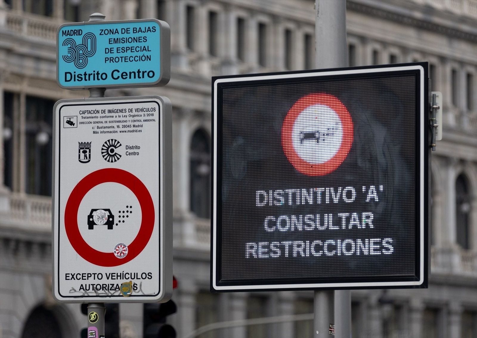 Los madrileños tendrán que pagar entre 6.000 y 9.000 millones de euros para sustituir los coches sin etiqueta