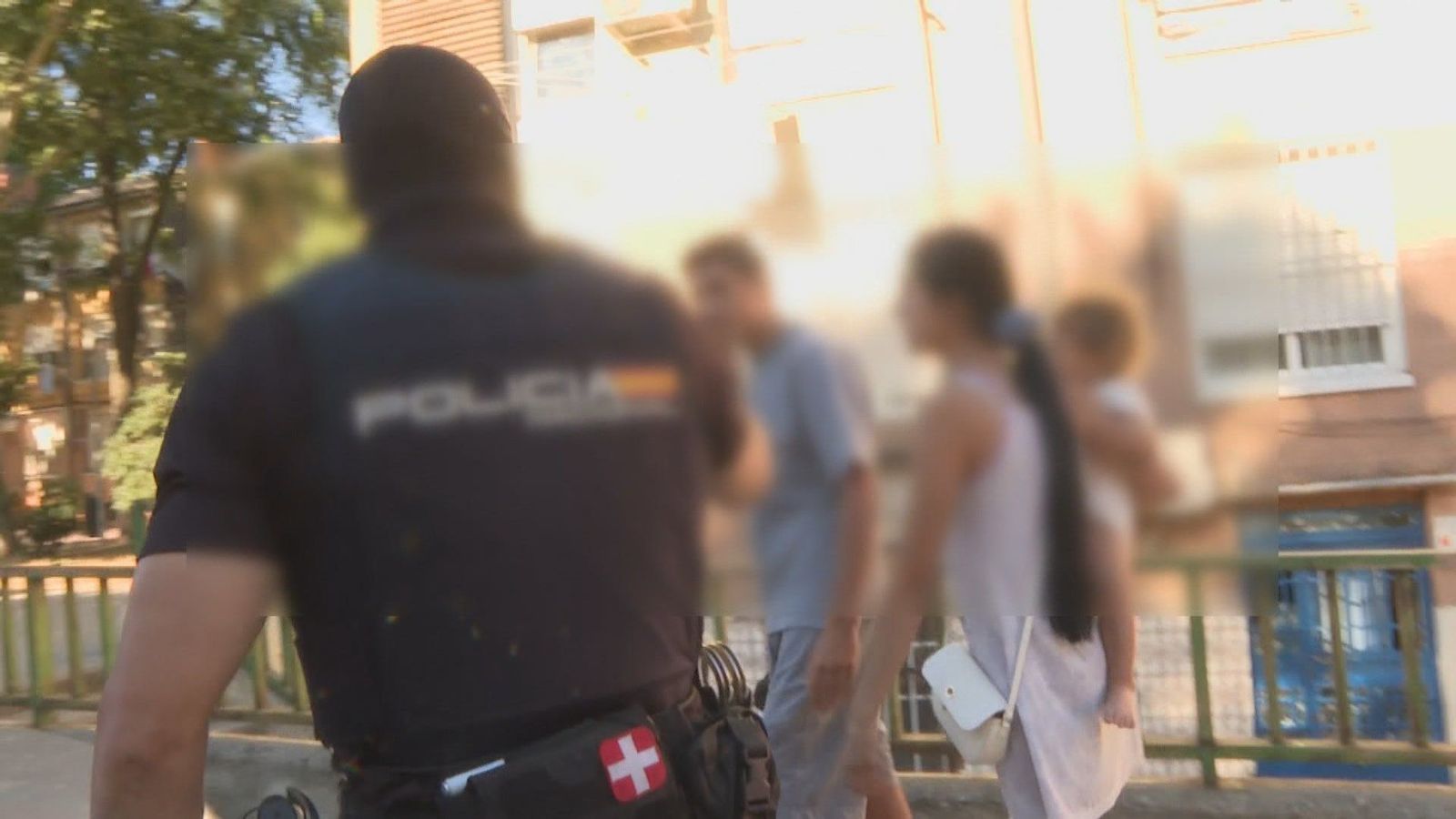Tensión en San Blas durante la detención del dueño de un narcopiso en la calle Arrozal