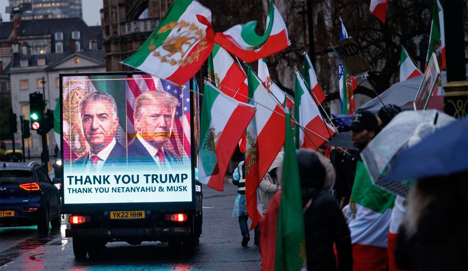 Trump sopesa intervenir en Irán mientras crece el número de muertos en las protestas contra el régimen