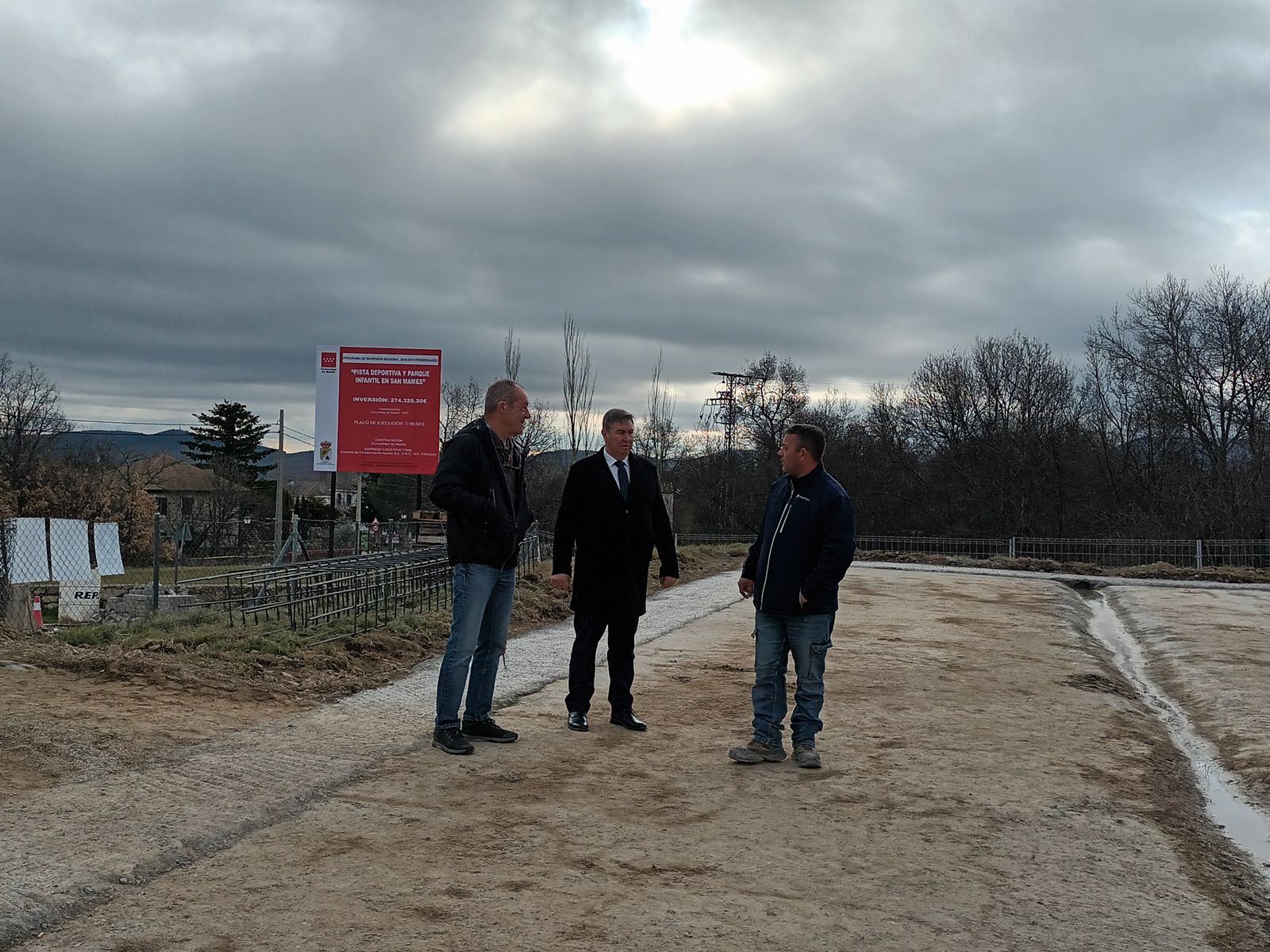 Visita a las obras en Navarredonda y San Mamés