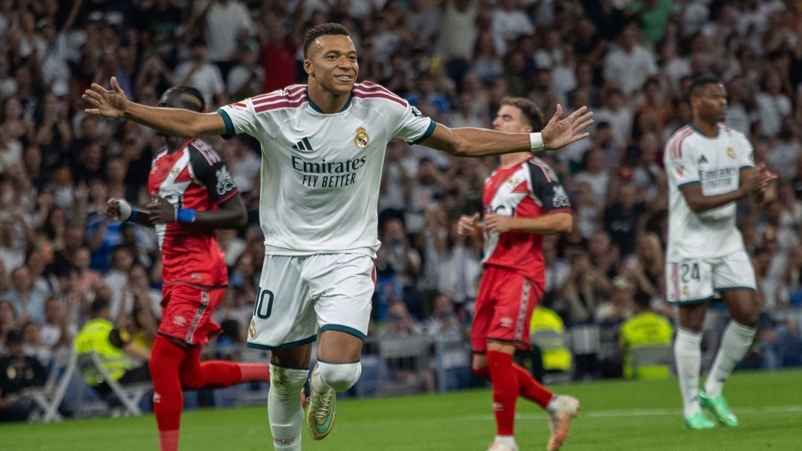 El jugador del Real Madrid Kylian Mbappé en el partido frente al Rayo Vallecano