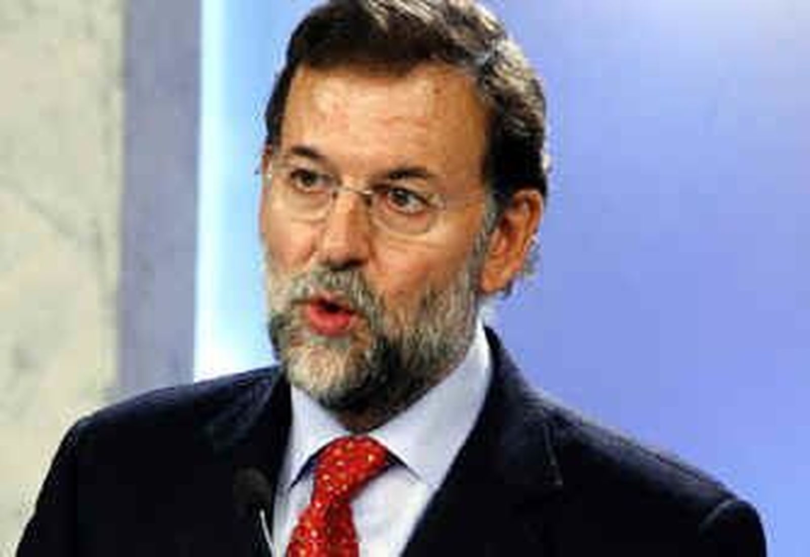 Rajoy pide a las  comunidades autónomas que sean las "locomotoras" de la recuperación económica