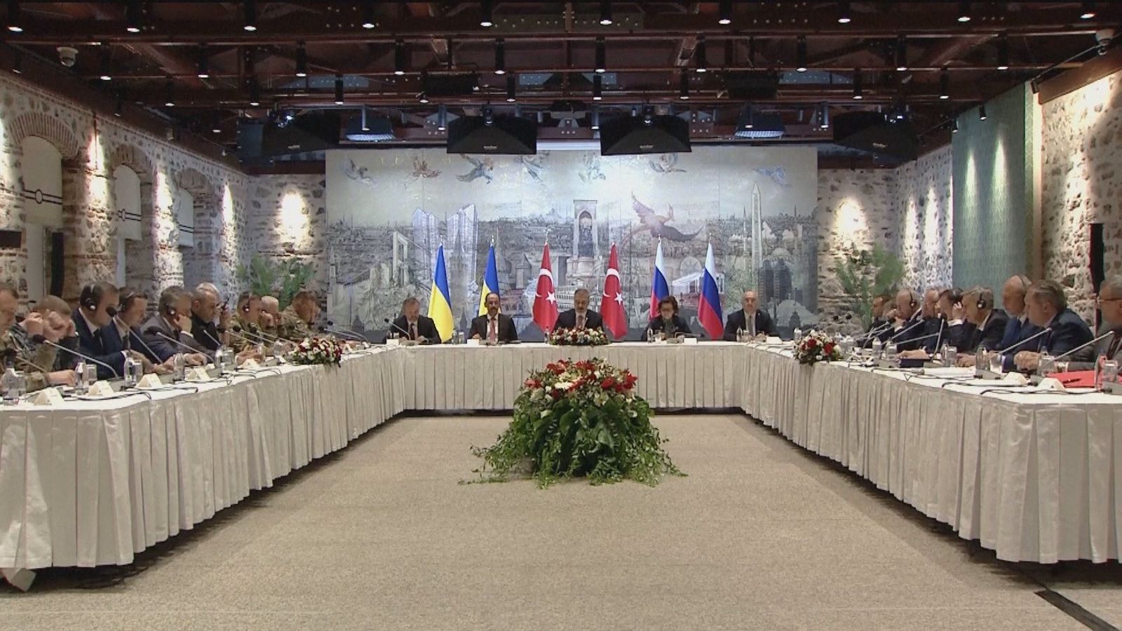 Rusia y Ucrania acuerdan presentar planes de alto el fuego y el canje de mil prisioneros