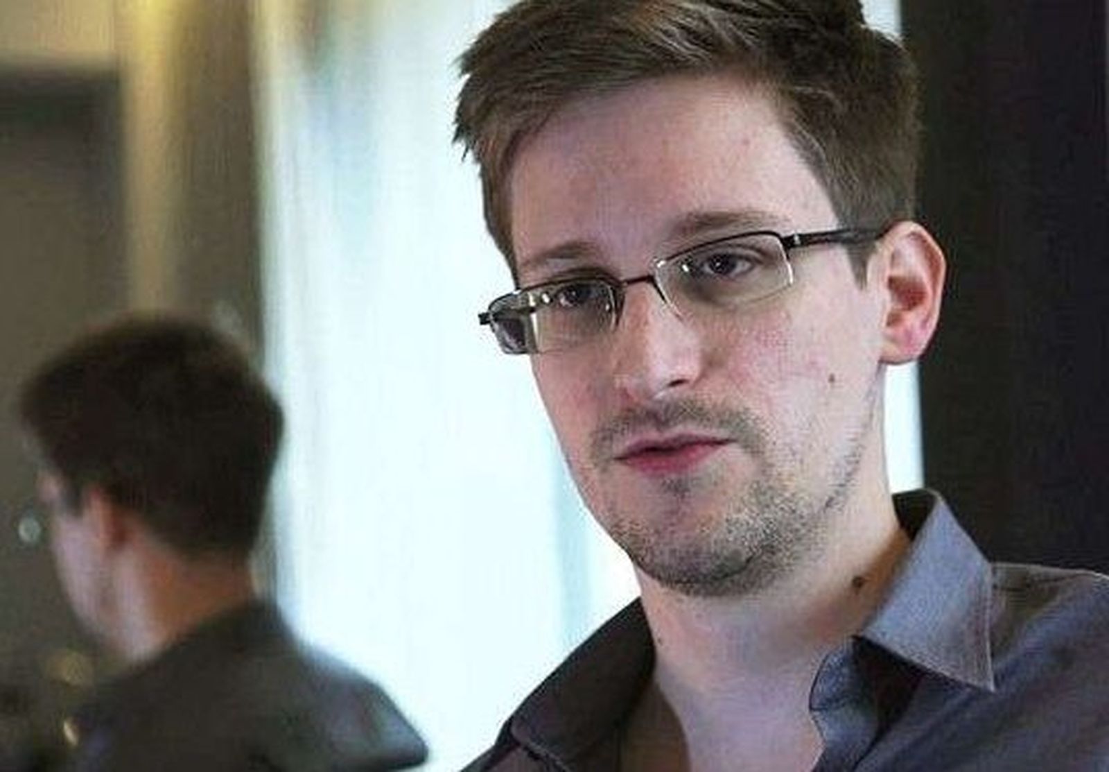 España niega a Snowden el derecho a pedir asilo porque no está en territorio nacional