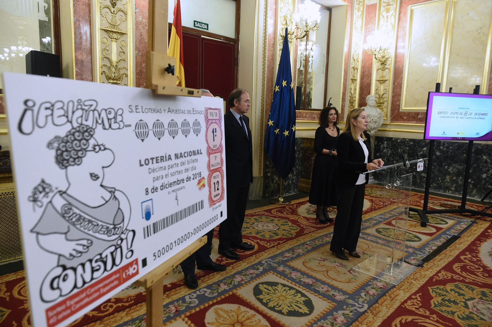 Ana Pastor presenta 'La Constitucióin en viñetas' en el Congreso