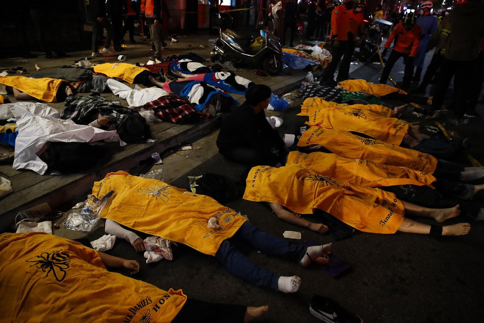 Seúl trata de identificar a 270 desaparecidos en la estampida de Halloween