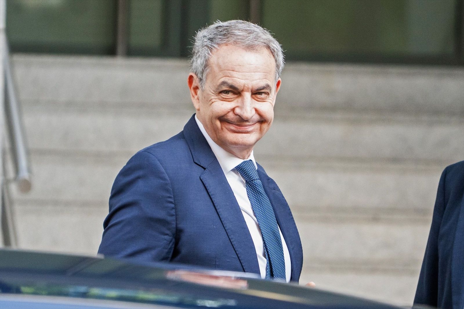 El juez desestima la petición de Zapatero de anular el 'caso Plus Ultra' al no ver vulnerados sus derechos