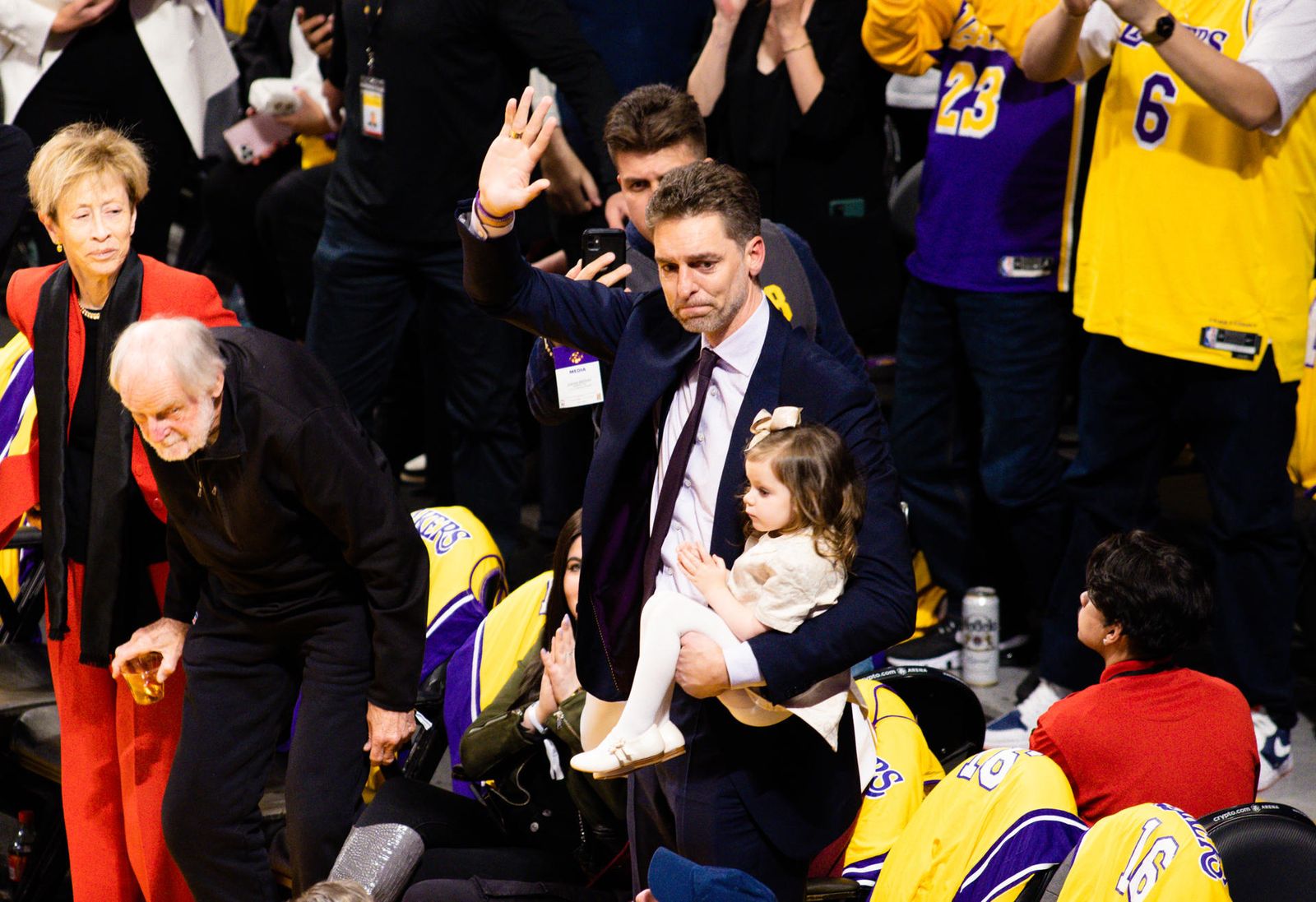 Pau Gasol en la retirada de su camiseta.