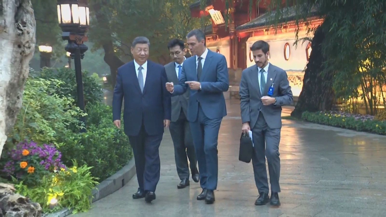 China defiende la visita de Sánchez mientras Trump eleva al 145% sus aranceles a aquel país
