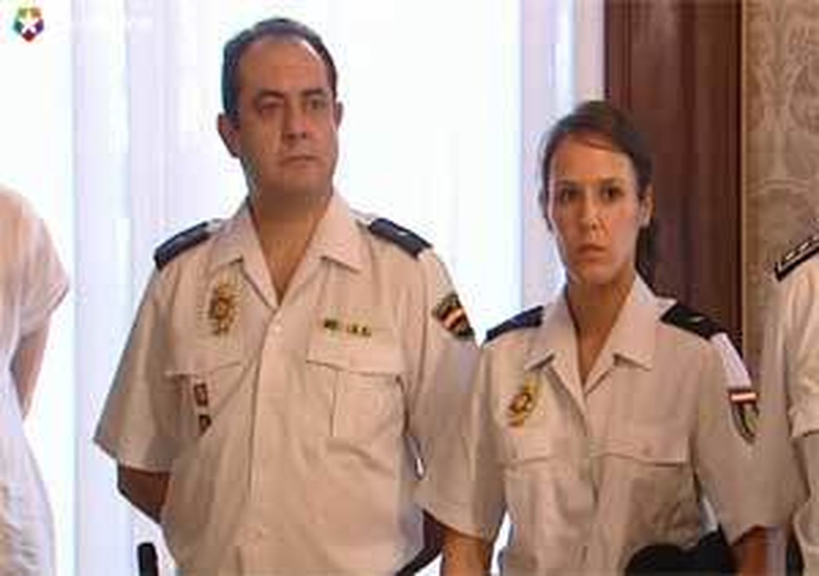 Los joyeros premian a dos policías nacionales que arriesgaron la vida por defenderles