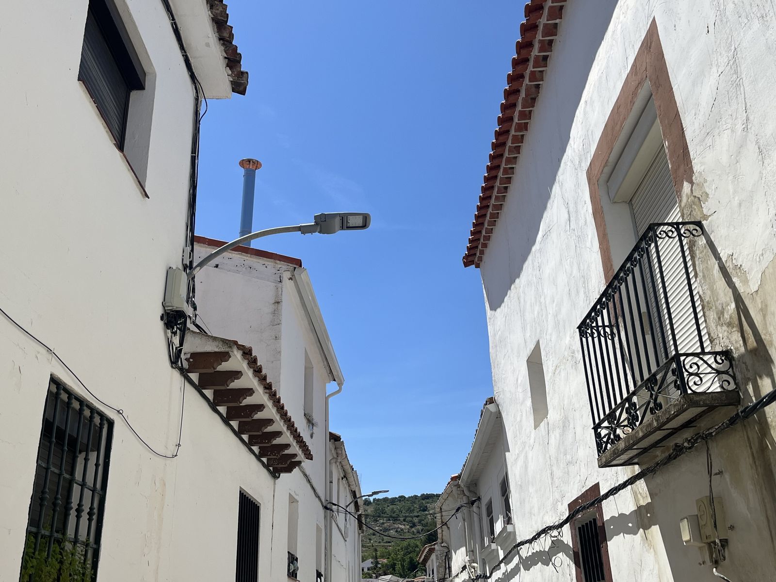 Nuevas luminarias LED en una calle de Villar del Olmo