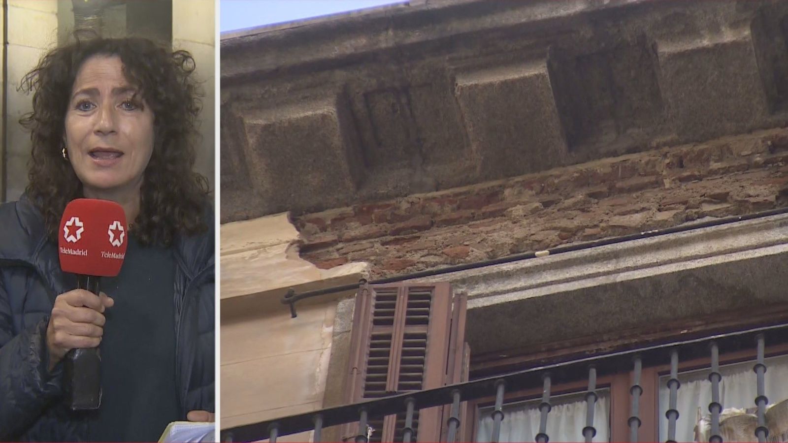 Una cornisa de entrada de la Plaza Mayor se derrumba sin causar heridos