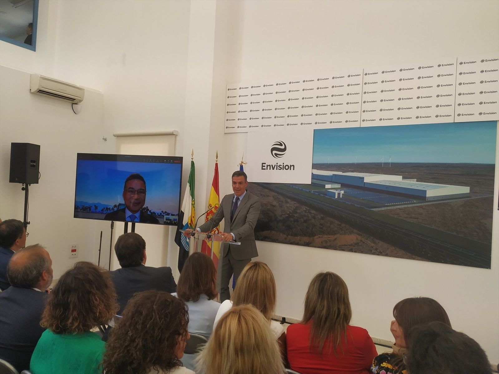 Pedro Sánchez presenta el proyecto de la gigafactoría de baterías Expacio