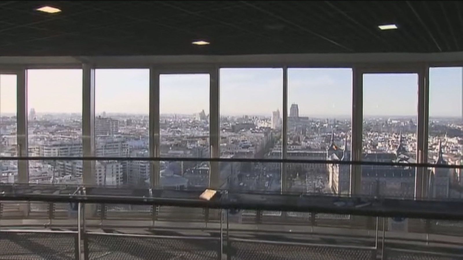 Madrid a vista de pájaro tras la reapertura del Faro de Moncloa con mejores accesos y climatización