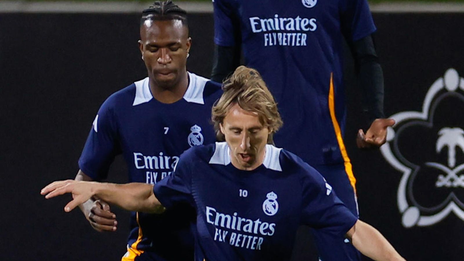 Vinicius y Modric