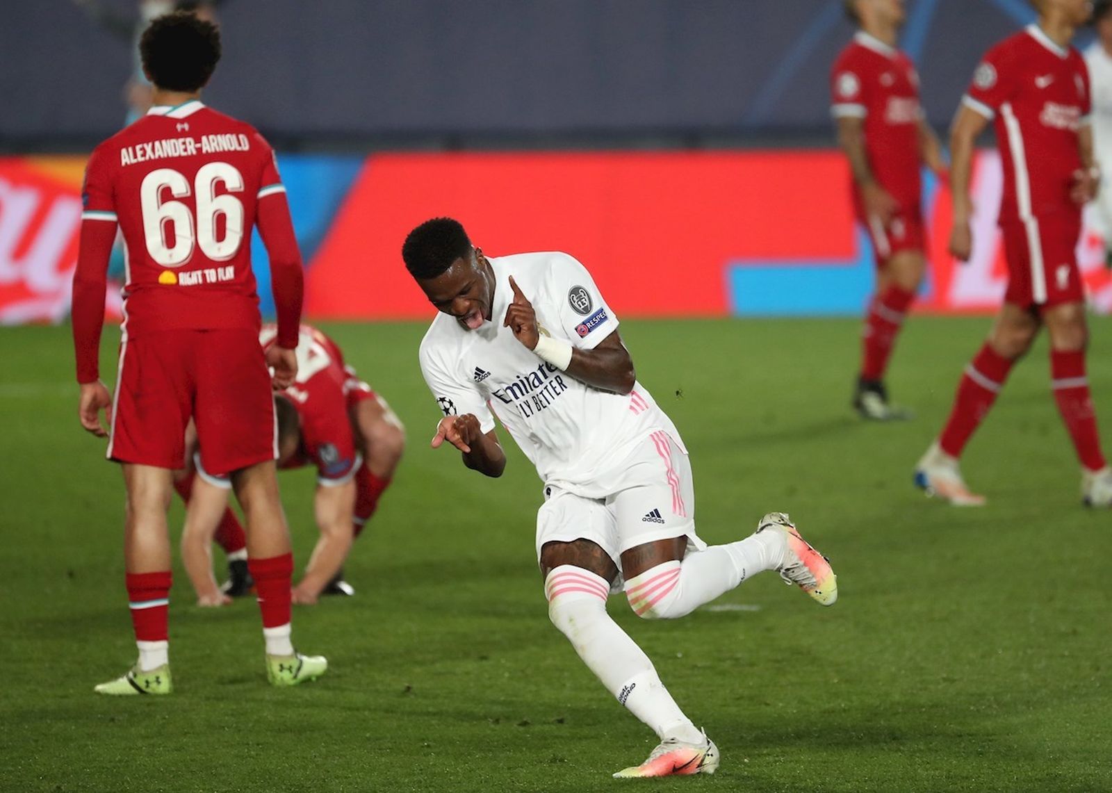 Vinicius ante el Liverpool