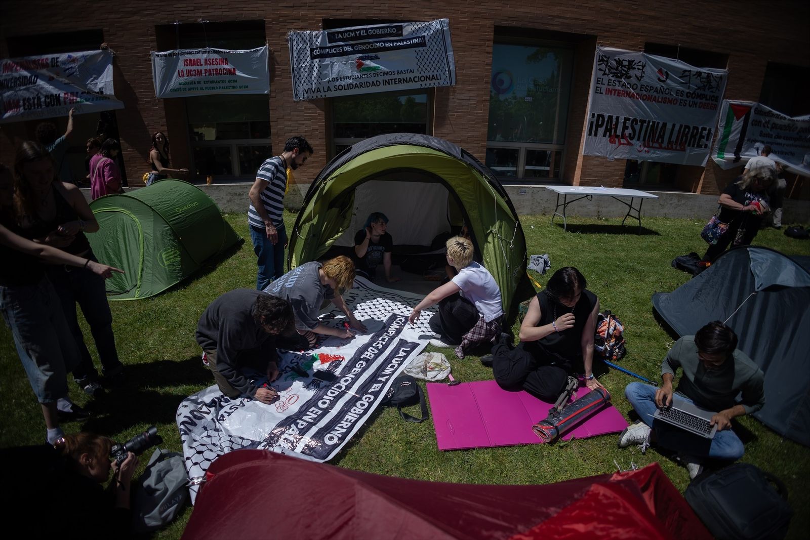 Acampada de estudiantes en la Universidad Complutense de Madrid